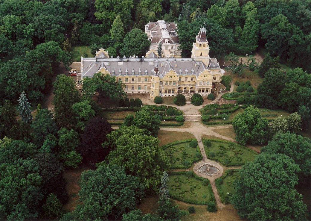 szabadkigyos palace