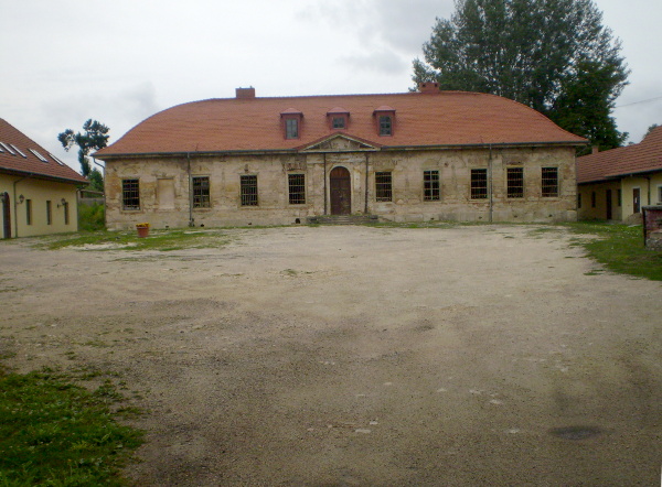 13.VáradyKastély